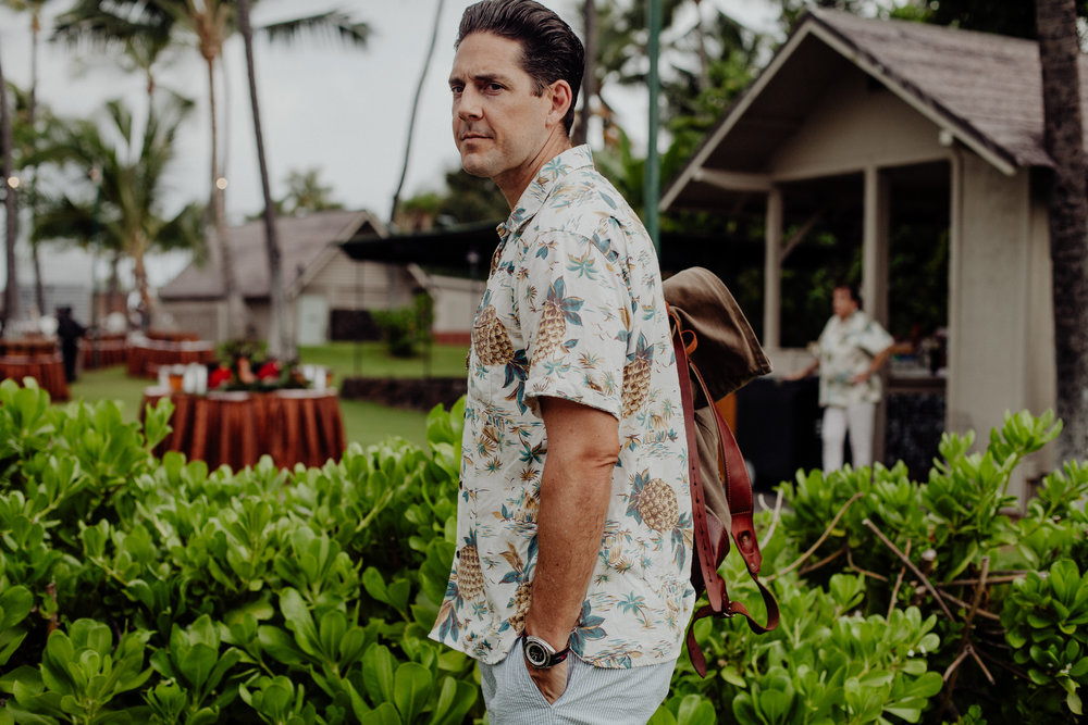 History of the Aloha shirt worn by Outlined Cloth - Hawaiian shirt by Freenote Cloth https://freenotecloth.com/collections/mariner/products/hawaiian-pineapple-white