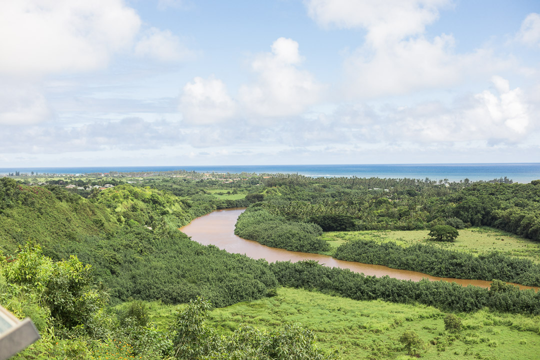 Lifestyle blogger Outlined Cloth adventuring Kauai in Sperry boots