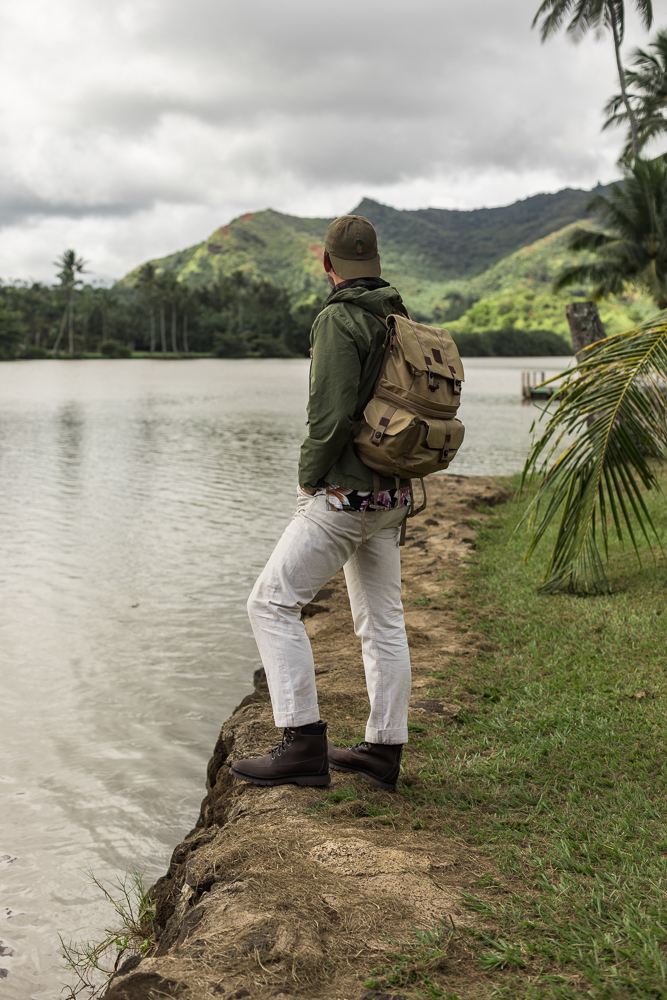 Lifestyle blogger Outlined Cloth adventuring Kauai in Sperry boots